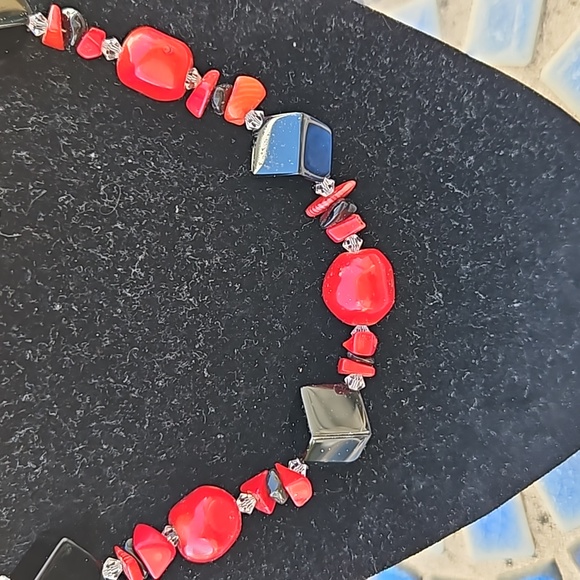 Bamboo Coral Black Glass Beaded Necklace - Picture 3 of 4